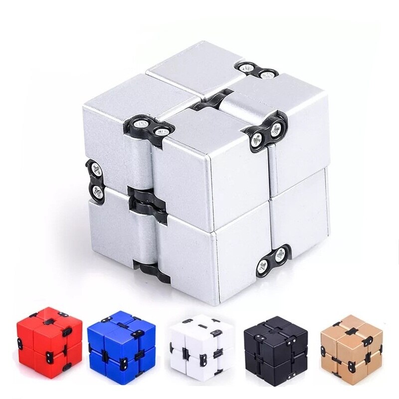 Mini giocattolo antistress Premium Metal Infinity Cube decomprime portatili Relax giocattoli i migliori giocattoli regalo per bambini