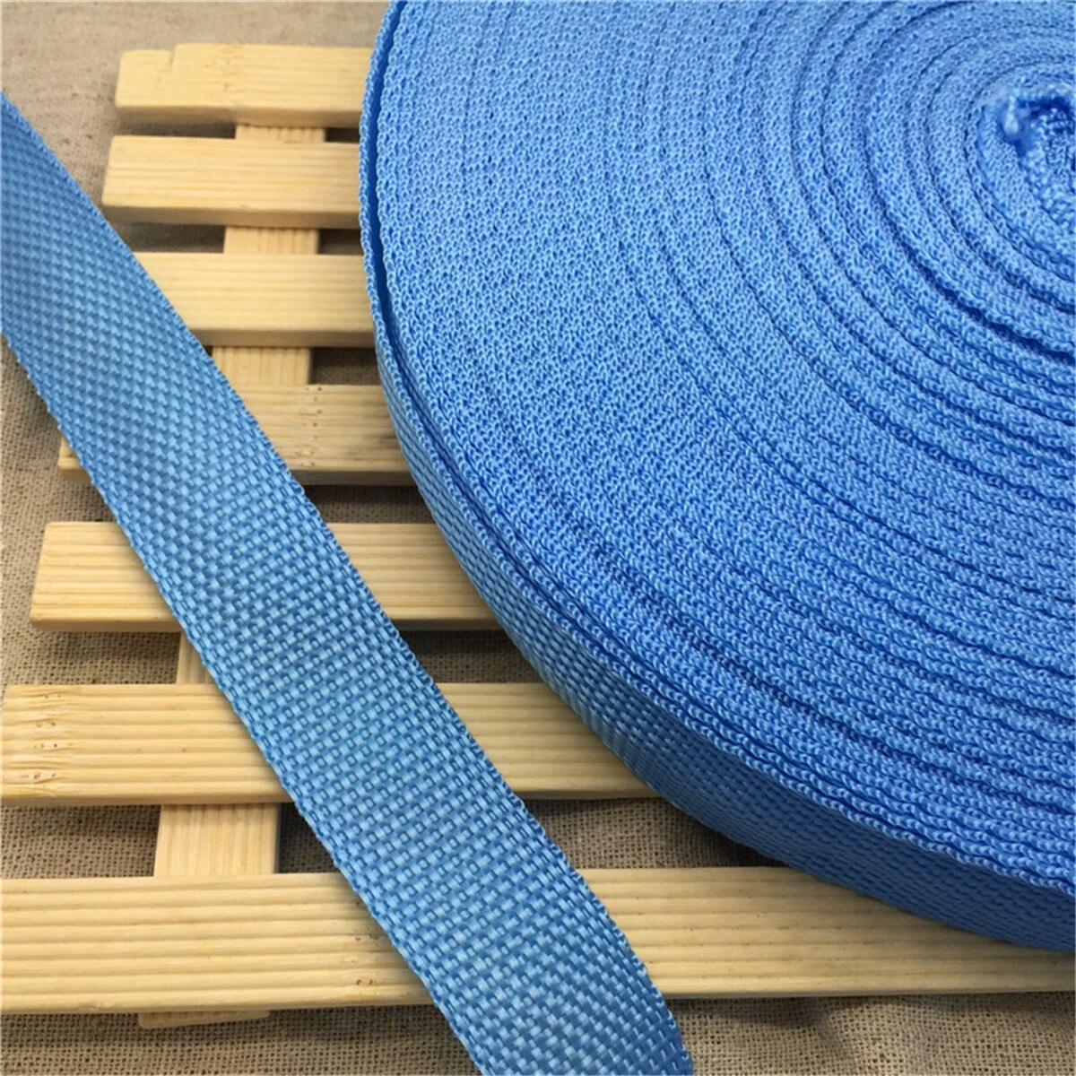 10 Yards/Roll 30mm Wide Strap Nylon Webbing knapsack Strapping Bags Crafts: Sky Blue