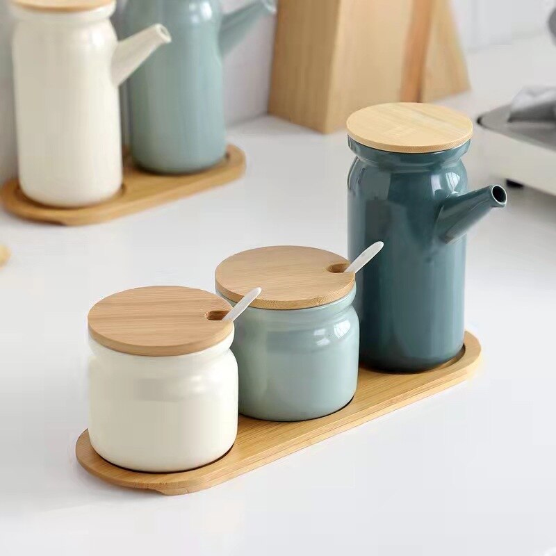 Ceramic Spice Rack Salt Shaker And Pepper Shaker Oil Bottle Set Kitchen Household Supplies For Spices Storage Jar With Cover