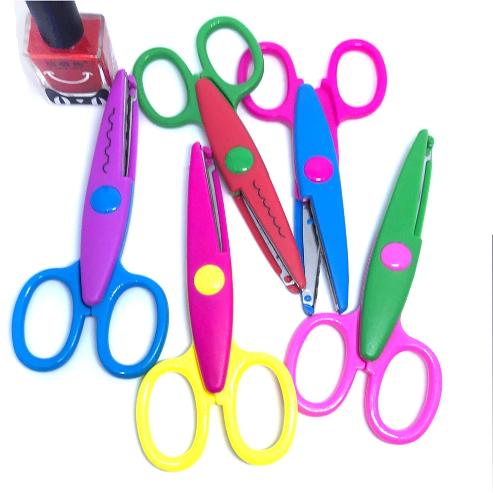 Tijeras de encaje de Metal y plástico para Scrapbooking, tijeras de colores para fotos, decoración de diario de encaje de papel con 5 Patrones, 1 Uds.