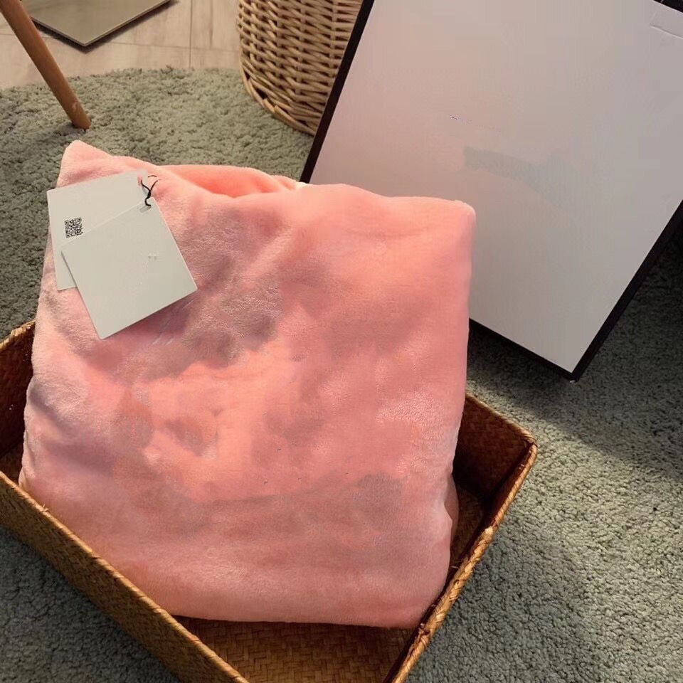 Luxe Adel Deken Noordelijke C Letters Deken Sjaal Hand Zachte, Warme Airconditioning Sofa Rode Deken: Roze