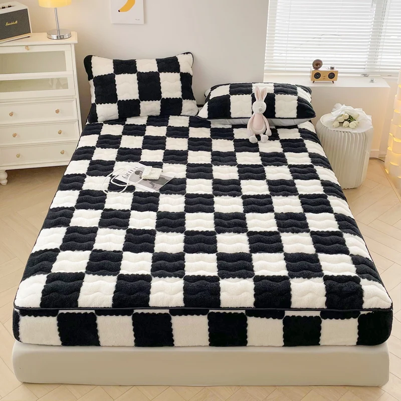 WASART Soft warm plush mattress protector cover winter couple 2 people black white plaid elastic fitted sheet bed protection pad