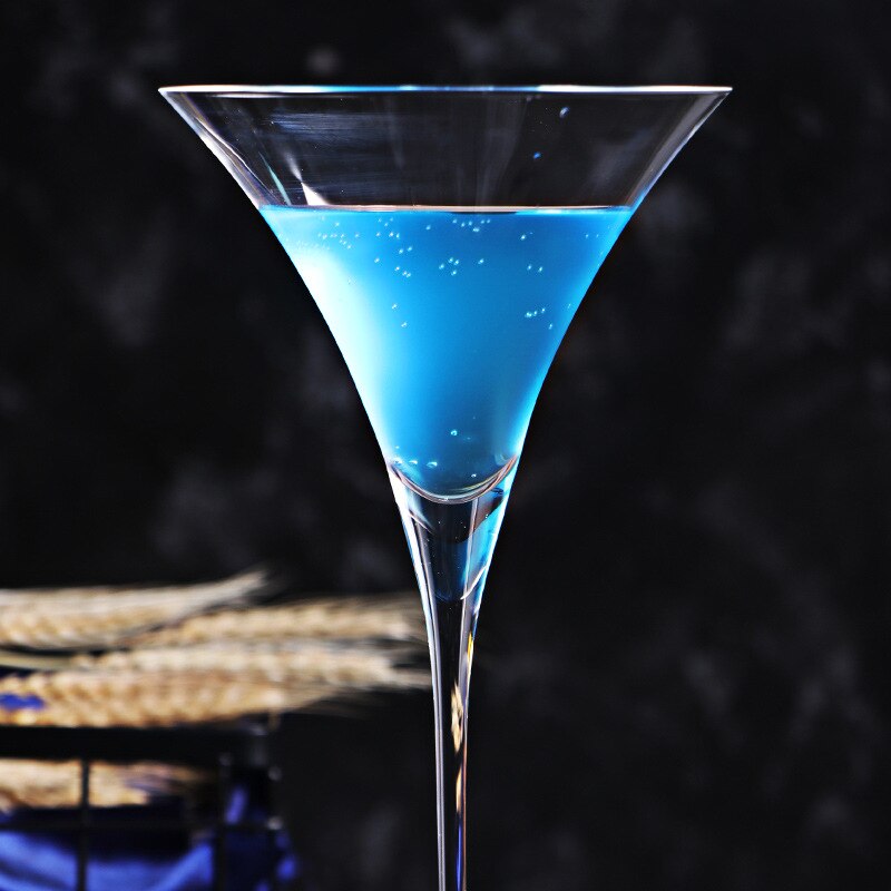 Calice creativo europeo moderno triangolo semplice vino rosso bicchiere da Champagne bicchiere da cocktail classico casa sbarra tazza da vino