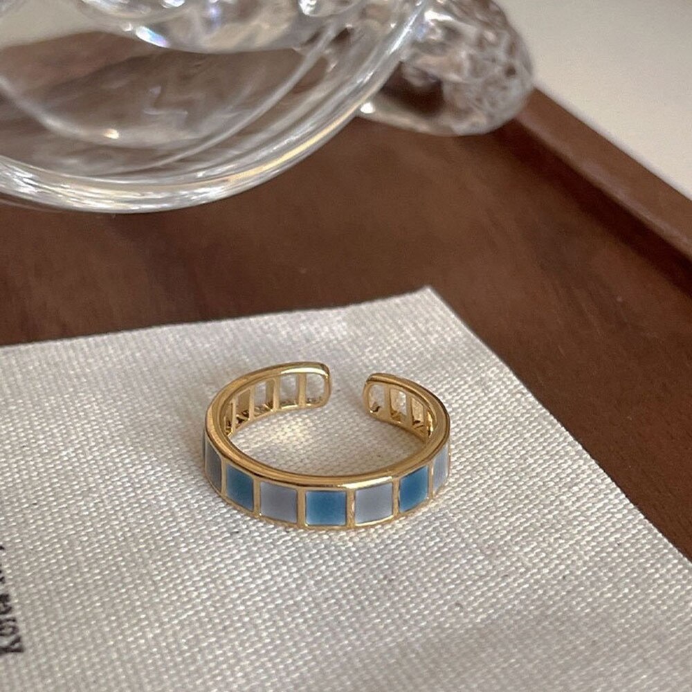 Vintage Persoonlijkheid Europa En Amerikaanse Emerald Ring Voor Vrouwen Gevoel Van Senior Gevoel S925 Koperen Ring Mode-sieraden: E