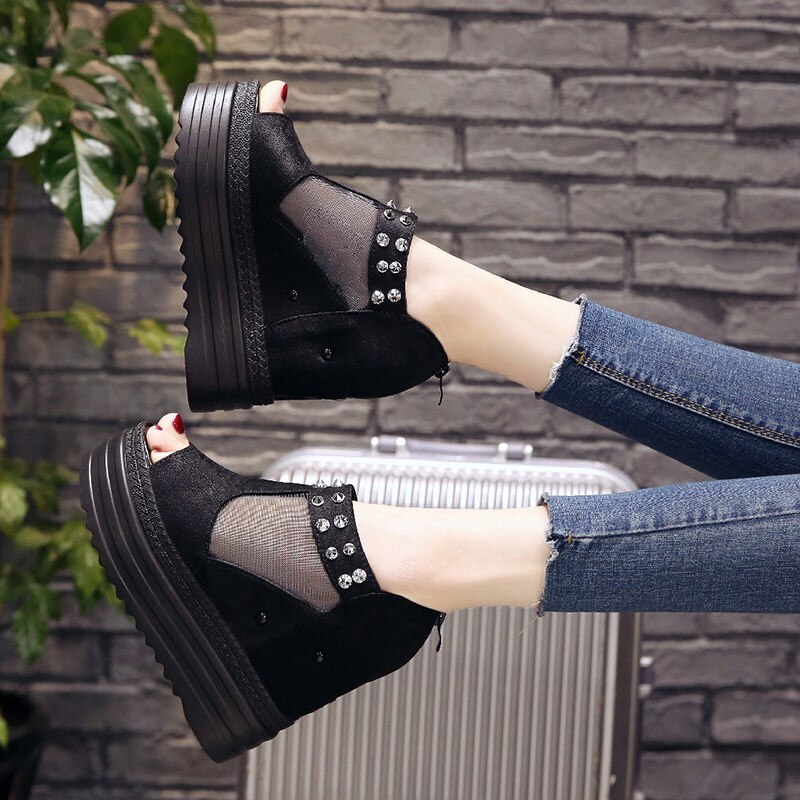 Platform Peep Toe Women Shoes Rivet Sandals T-strap High Heels Wedge Casual Shoes Summer Leather Gladiator Sandals: Black / 8.5