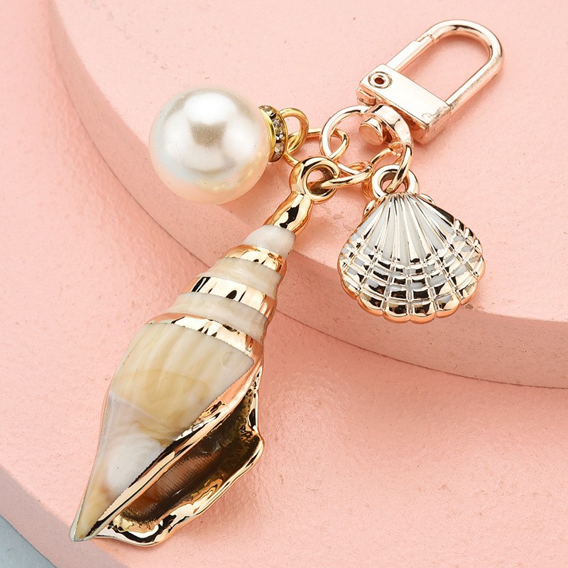 Bohemia estilo concha chaveiros para mulheres, pingente de borla pérola shell, requintado chaveiro saco, pequenos ornamentos à beira-mar, presentes lembrança: BRANCO