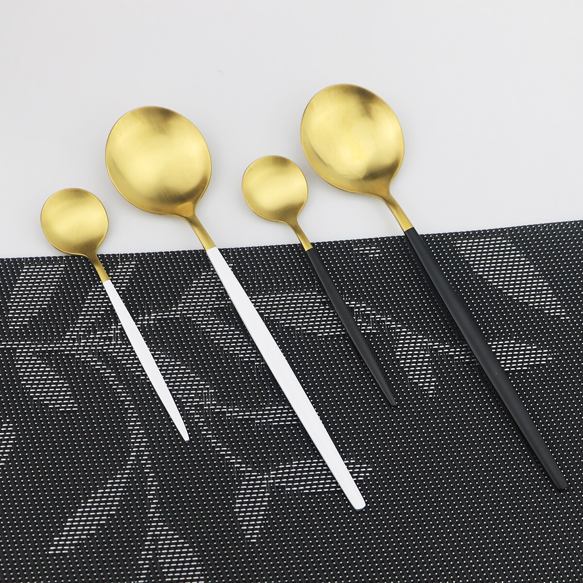 Western 40Pcs Black Matte Cutlery Set 304 Stainless Steel Dinnerware Set Knife Fork Spoon Flatware Kitchen Silverware