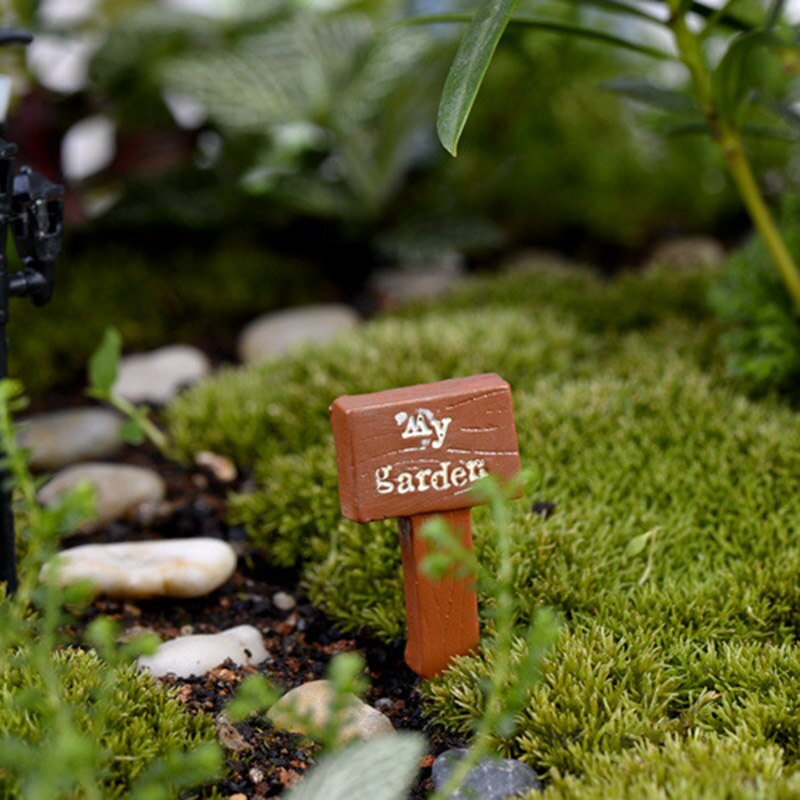Micro Landscape Decoration Forest Guide Sign Mini Garden Landscape Miniature Ornaments DIY Scenery DC120