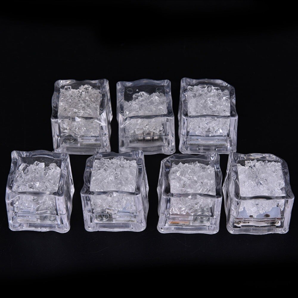 Small Ice Cube Toy With Water LED Toys For Party and Festival Decorations Random