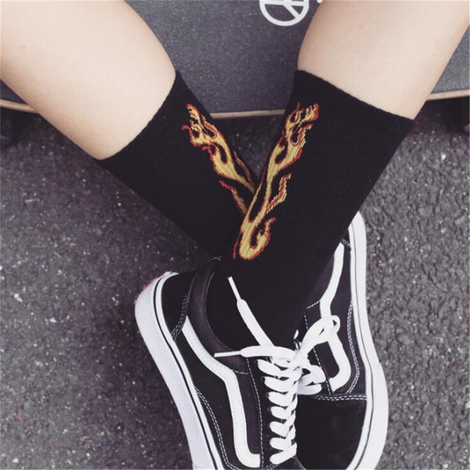 Men Sock Hip Hop Color On Fire Crew Socks Red Flame Blaze Power Torch Warmth Streetwear Skateboard Cotton Socks