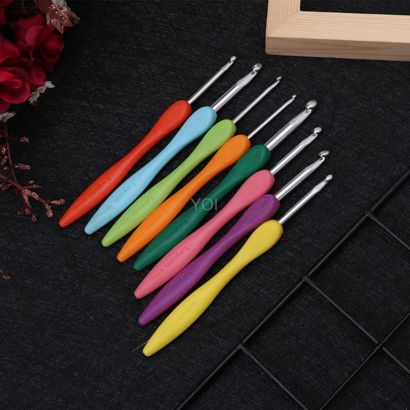 8Pcs Bearded Needle Crochet Hooks Set Ergonomic Soft-Grip Handle Sewing Knitting Knitwear Tools