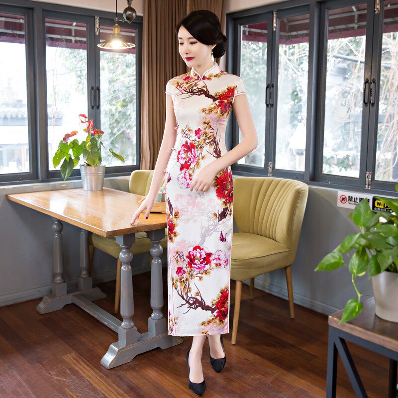 Sheng Coco 6XL 5XL 4XL Grote Size Vrouwen Kleding Roze Bloem Vlinder Patroon Lange Zijden Cheongsam Jurk China Bruiloft Qipao