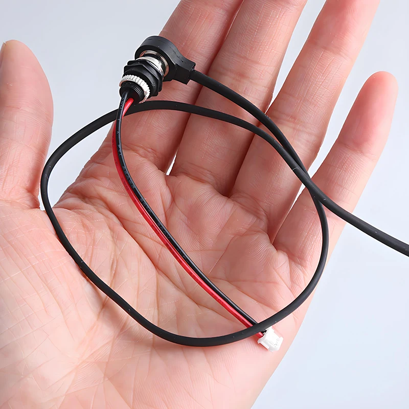 Wasserdichtes magnetisches ladekabel 2.8a x 12v stecker/buchse mit kurzschlussschutz und magnetkopf für intelligente wearables