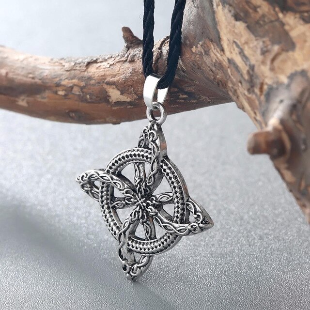 CHENGXUN Viking Wolf Knot Antique Religious Pendant Necklace Men Male Punk Cool Boys Collier: 02 / Silver