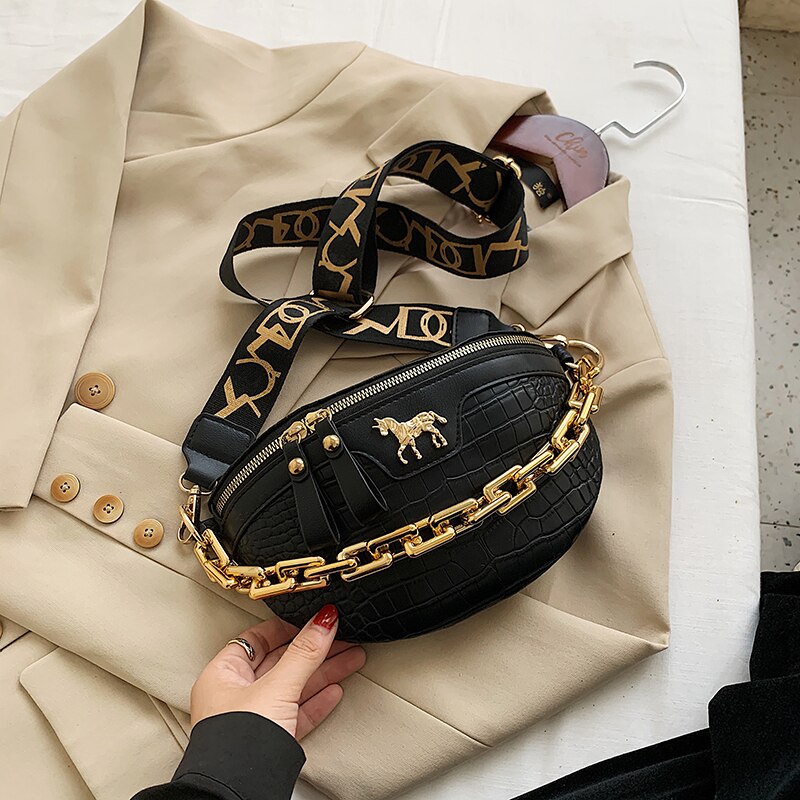 Bolso pequeño de piel sintética para mujer, bolsa de pecho a la , con cadena y cinturón de viaje,: Negro