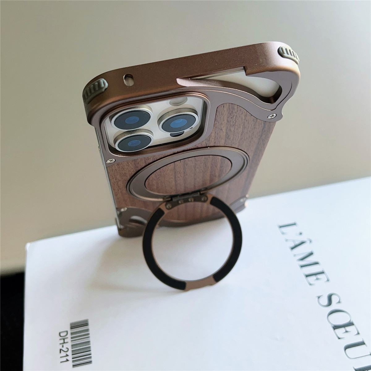 Funda de madera de nogal Natural para iPhone 16, 15, 14 Pro Max, aleación de aluminio sin marco, anillo magnético giratorio 360, fundas con soporte de Metal