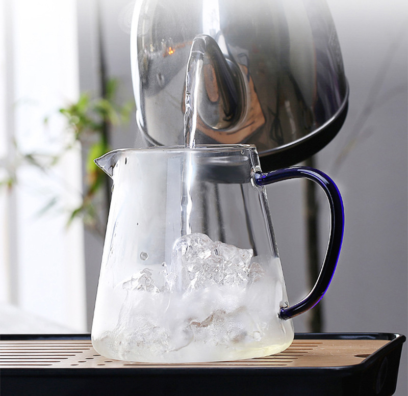 Farverig varmebestandig glas tekande 550ml med filter, tekande kan opvarmes direkte på brandfilter varme kaffekande kedel