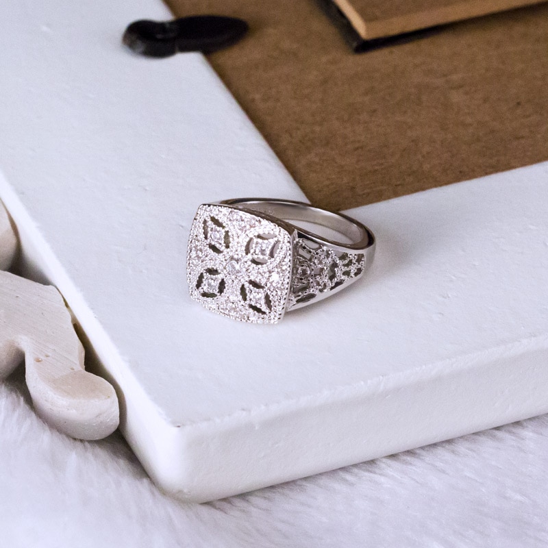 Sølvfarvet ring brolagt mikro udhulet zirkon krystal luksus bryllup smykker ring til kvinder fest