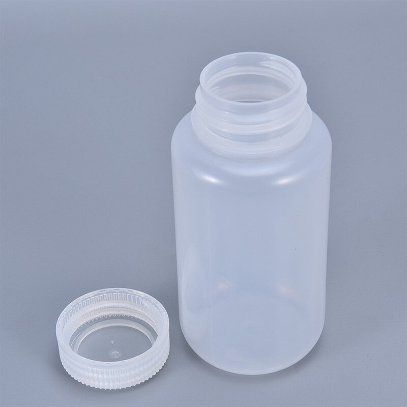 2PCS of 250ML Empty refillable bottles with Lid for Cosmetic Liquid Lotion food grade PP reagent Bottle Leakproof