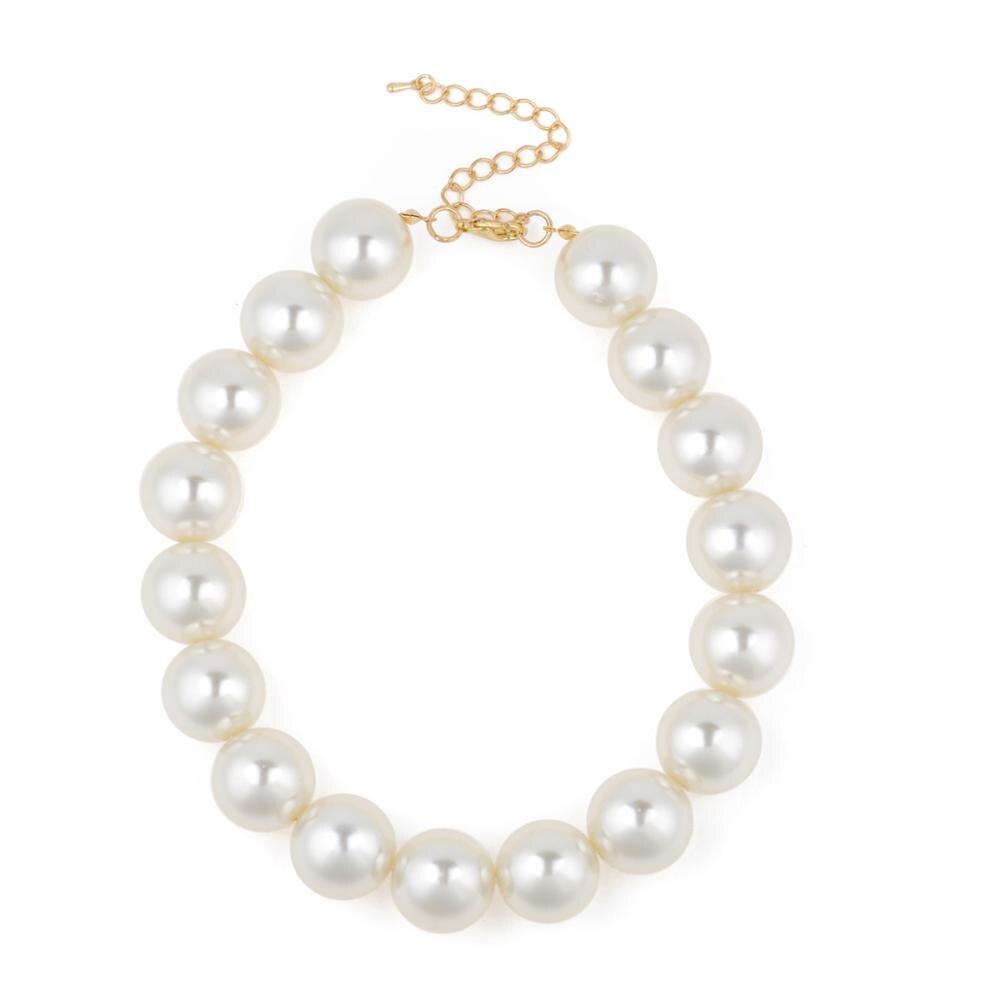 pearl necklace
