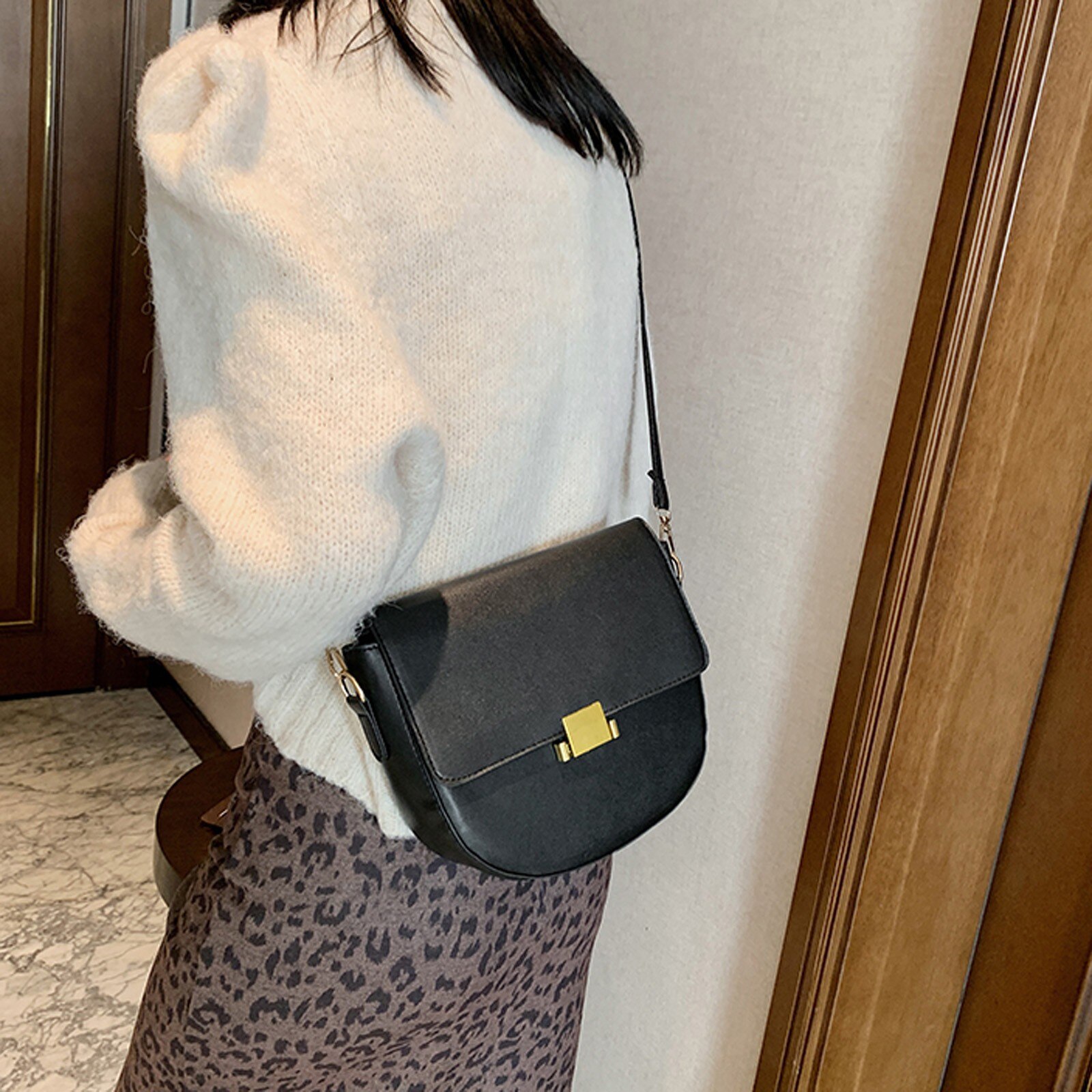 Femmes sac à bandoulière demi-cercle sacs de selle en cuir souple sacs à bandoulière sac à bandoulière sac à main tout-match sac de messager sacs à main