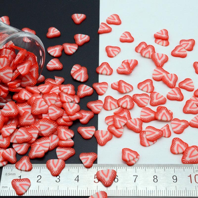 100g/ delar polymerlera jordgubbsströssel härlig konfetti för att göra hantverk, gör det själv: 10mm 100g