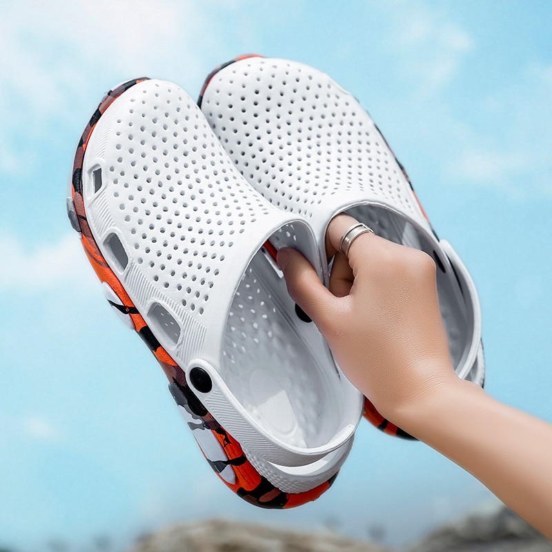 Men's Crocse Gardon Shoes Beach Sandals Hollow-out Clogs Summer Slippers Slip On for Pool Bathroom Non-slip Breathable