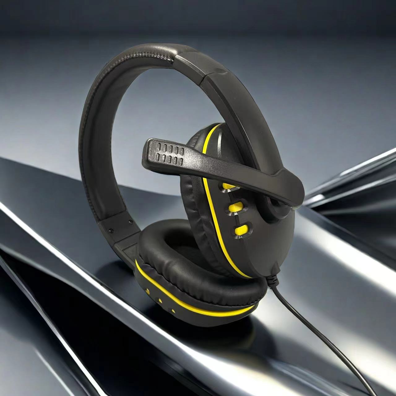 Cuffie Gaming Over-Ear - Headset Cablato con Microfono - Control Volume - 300g - per Laptop, Desktop, Dispositivi Gaming: Giallo