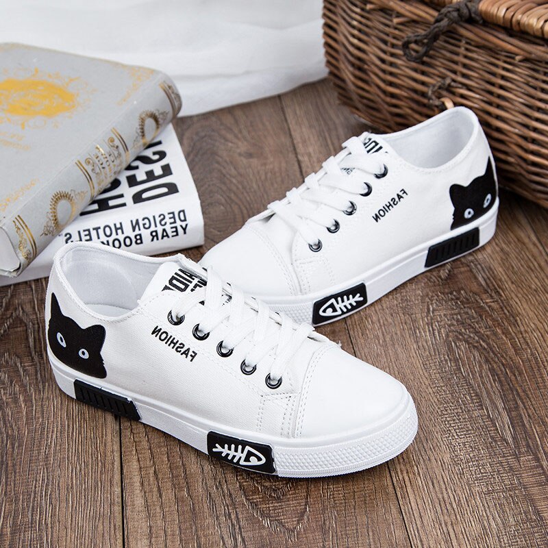 Kvinnor skor kvinnor lägenheter canvas skor platå sneakers kvinnor snörning tecknad katt dam board skor vita kvinnliga skor