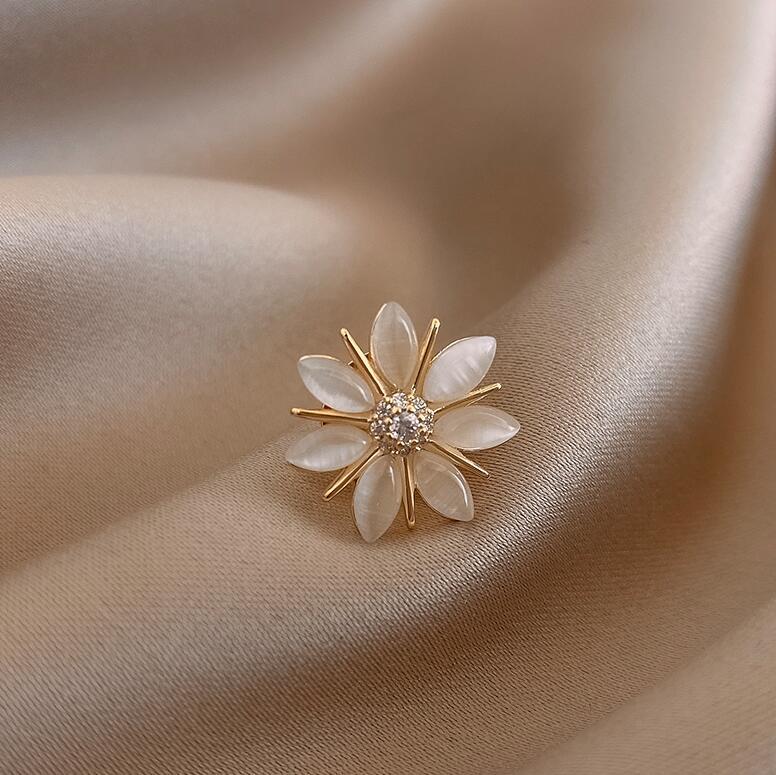 Broches para mujer, Pin de solapa antideslumbrante de Metal, alfileres fijos para ropa, suéter, abrigo, accesorios de ropa, broche, lazo bonito a la: GINGER / Chapado en cobre envejecido