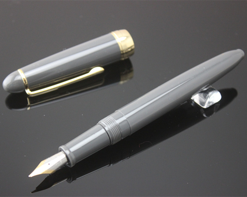 12 Colors Fountain Pen Jinhao 992 Series Medium 0.5 mm Nib pen replace ink student Calligraphy Business: Y