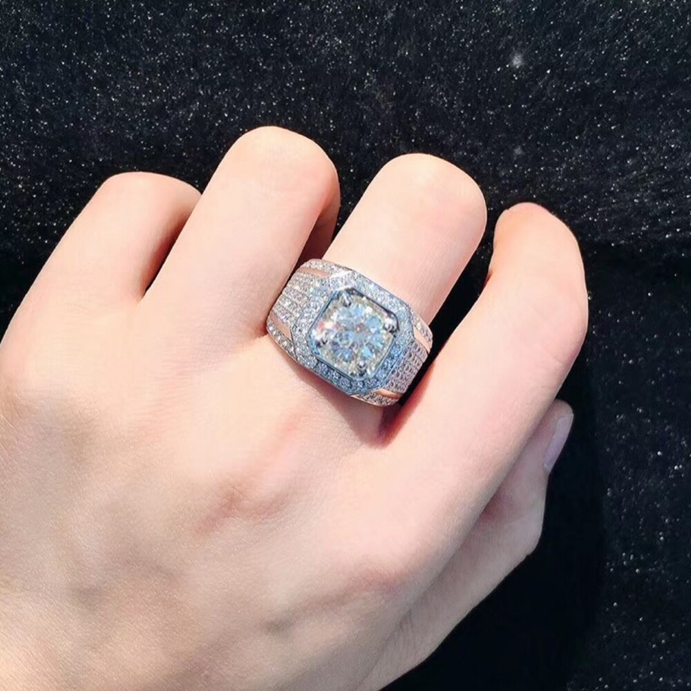 Luxe zilveren kleur, prachtige bling bling cz ring, vriendje, jubileum, banket, verloving, bruiloft, sieraden