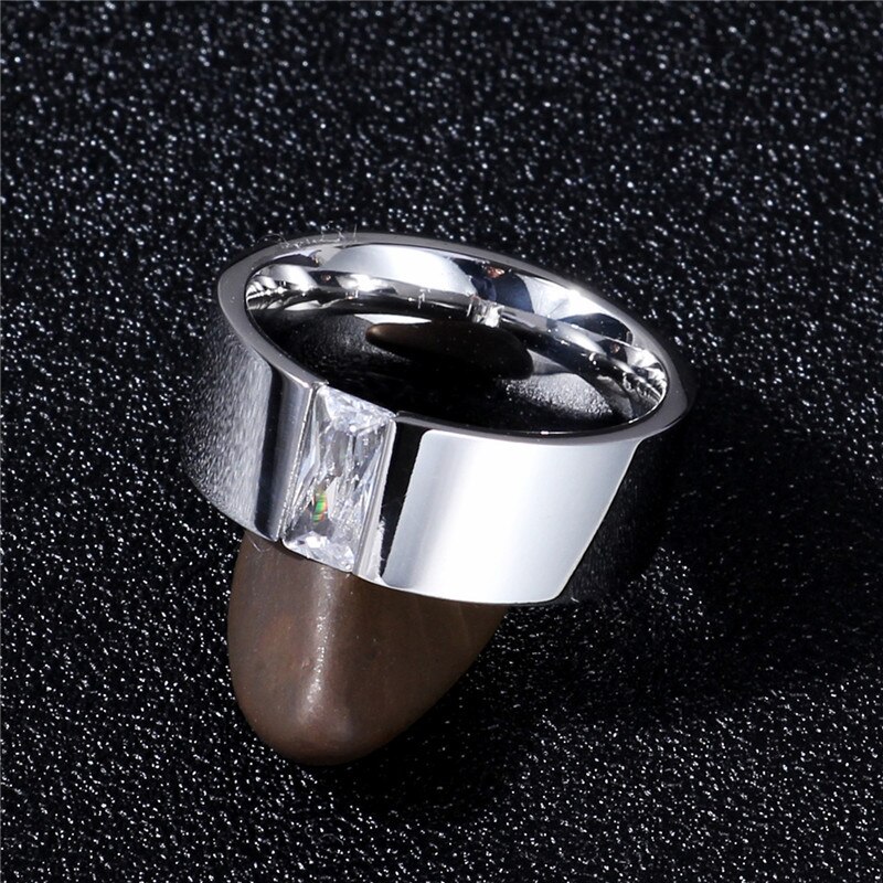Fashionable 8mm width mirror set with super bright zircon ring 316 titanium steel ring, exclusive for women