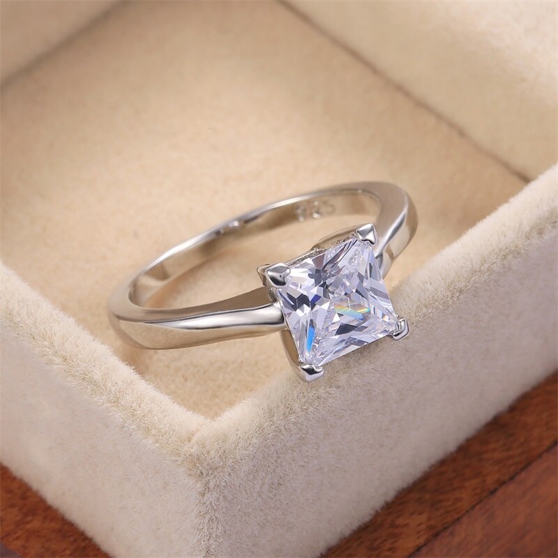 CAOSHI Einfache Solitär Prinzessin schneiden Zirkonia Versprechen Ringe für Frauen Silber Farbe empfindlich Hochzeit Partei Schmuck