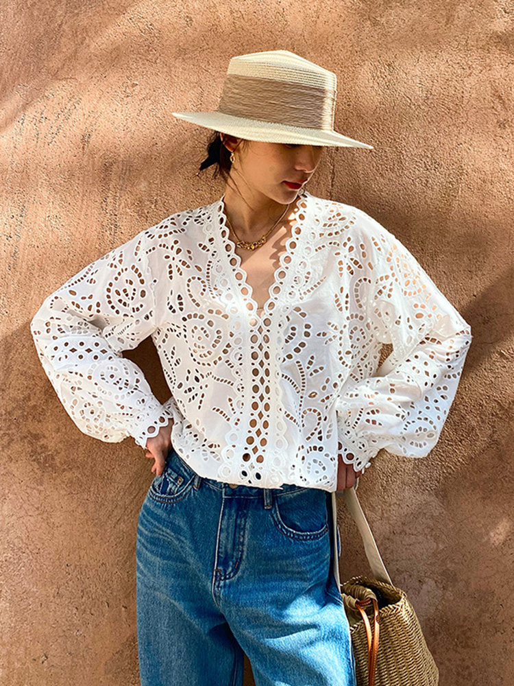 GypsyLady Frankreich Elegante schick Hemd Bluse Blumen- Stickerei Weiß Baumwolle Aushöhlen sexy Langarm Frauen Damen Spitzen