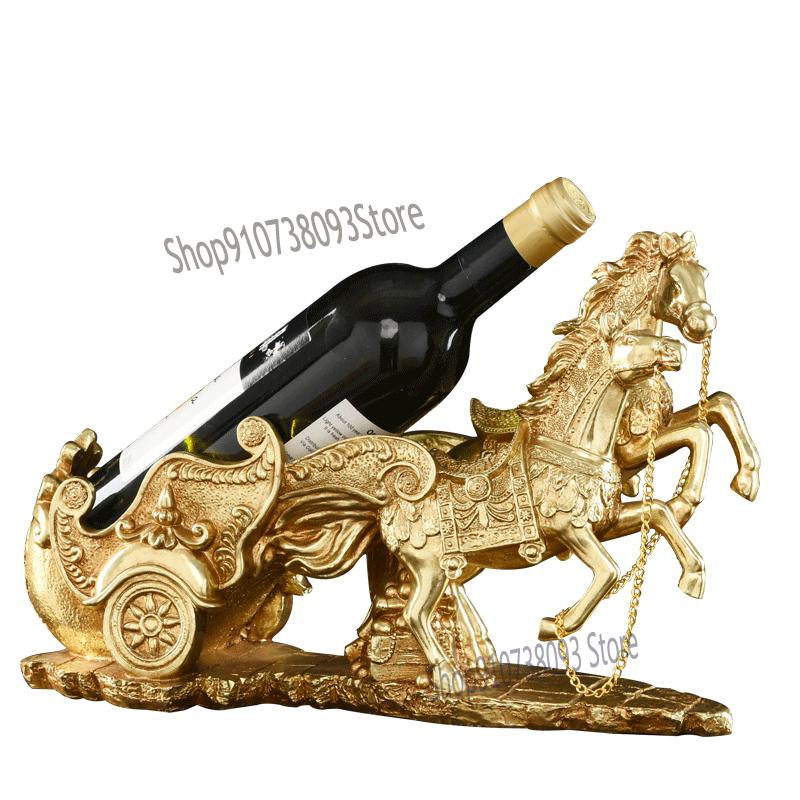 Europese Licht Luxe Creatieve Paard Getrokken Winkelwagen Rode Wijnrek Decoratie Woonkamer Tv Kast Wijnkast Handgemaakte Hars