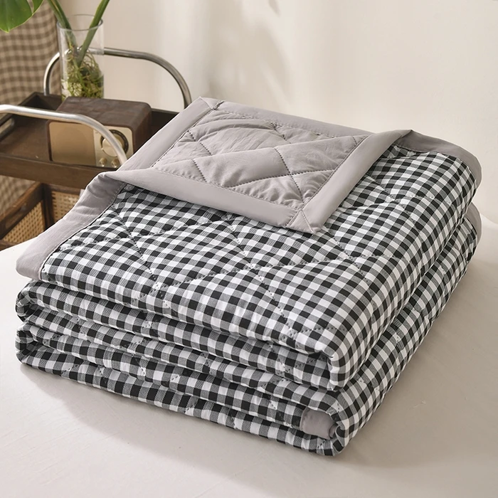 Striped checkered summer thin blanket skin friendly printed summer cool blanket air conditioning blanket thin core: Queen / Orange