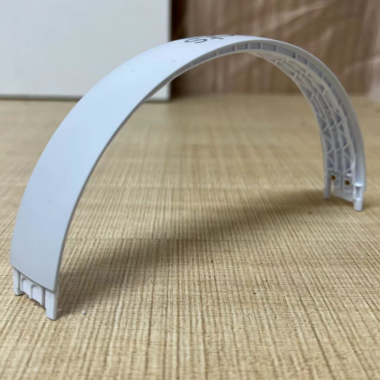 Original oben-Kunststoff-Kopfband für schlägt Solo3 Solo 3-Kopfhörer, Ersatz-Reparatur-Headset-Ersatzteile, gepaart mit Schrauben: LVORY