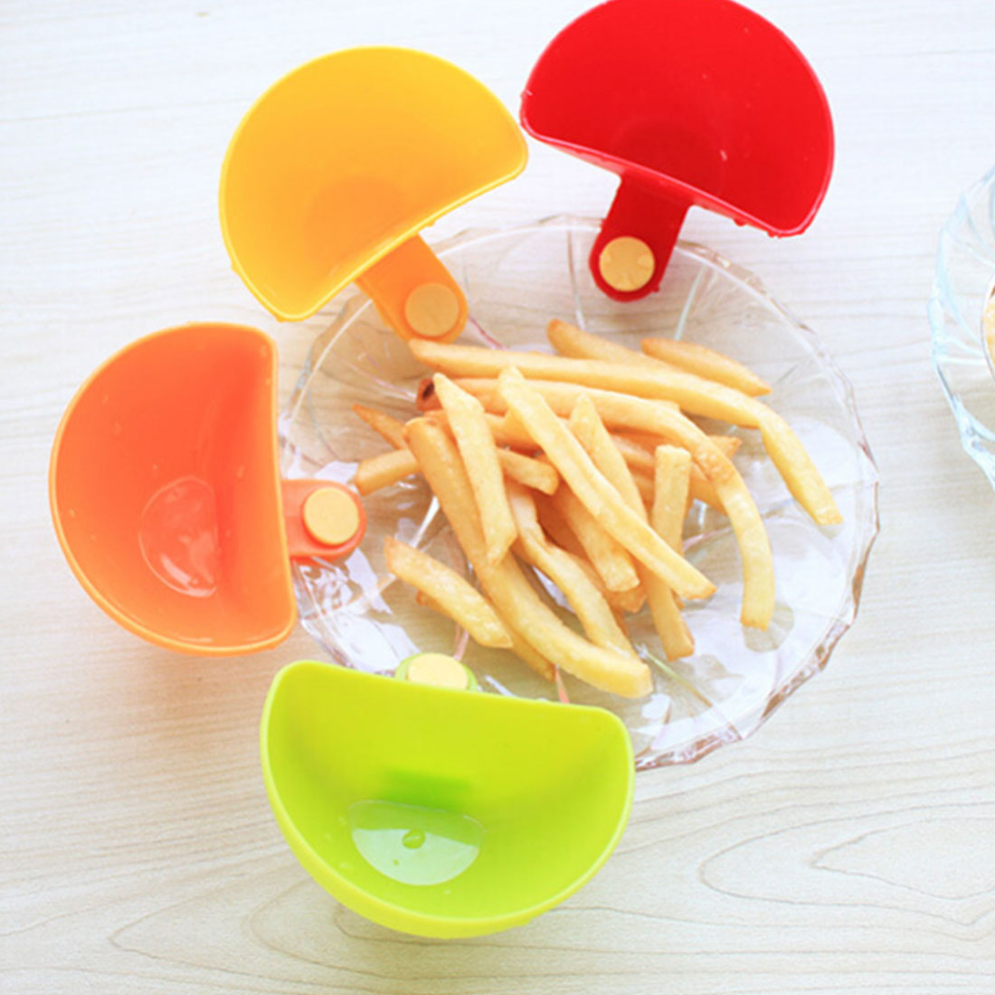 1Pc Kitchen Tool Dip Saucers Assorted Salad Sauce Ketchup Jam Dip Clip Cup Bowl for Tomato Salt Vinegar Sugar Flavor Splice