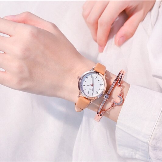 Exquisite Women Watches Luxury Ladies Wristwatches Simple Number Scale Woman Quartz Leather Clock Reloj Femenino: Brown