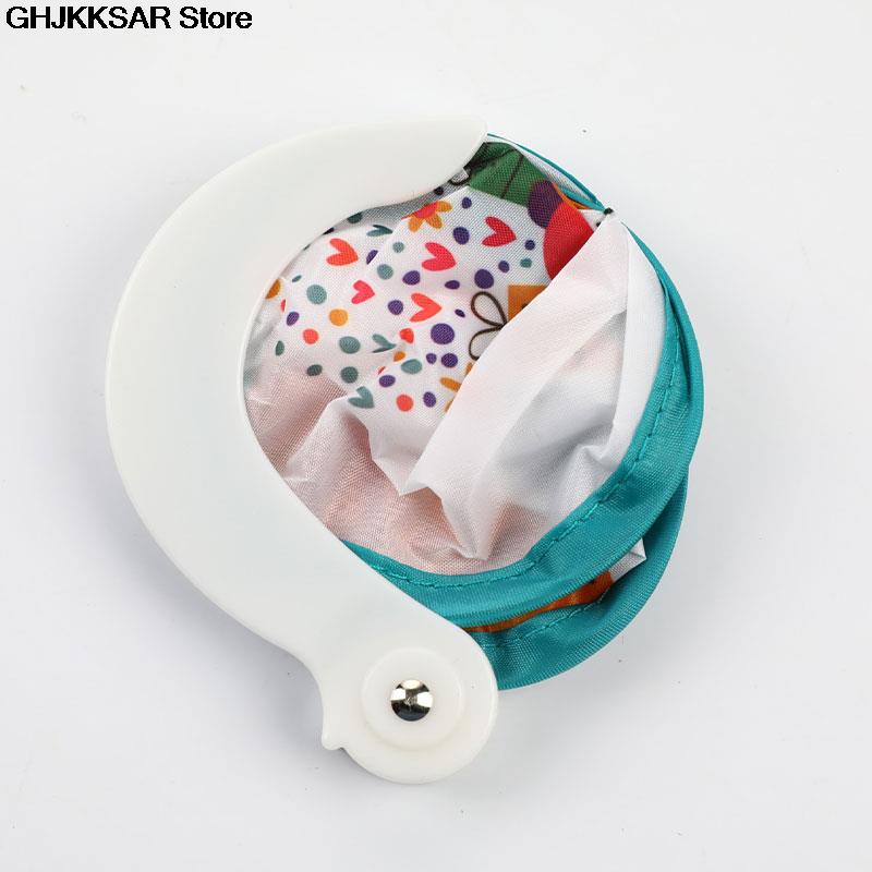 1Pc Draagbare Vouwen Fan Met Handvat Cartoon Mini Fan Vrouwen Zomer Ronde Fan Creatieve Party