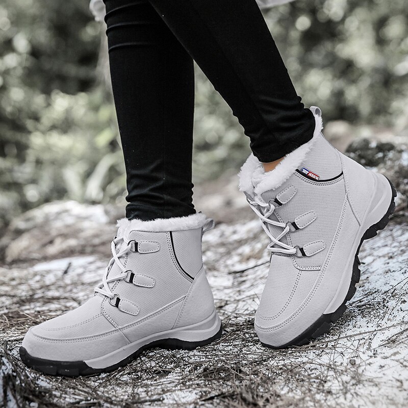 Nouvelles femmes bottes imperméable neige baskets femme en peluche bottes d'hiver femmes cheville Botas Mujer hiver chaussures femme grande taille 42