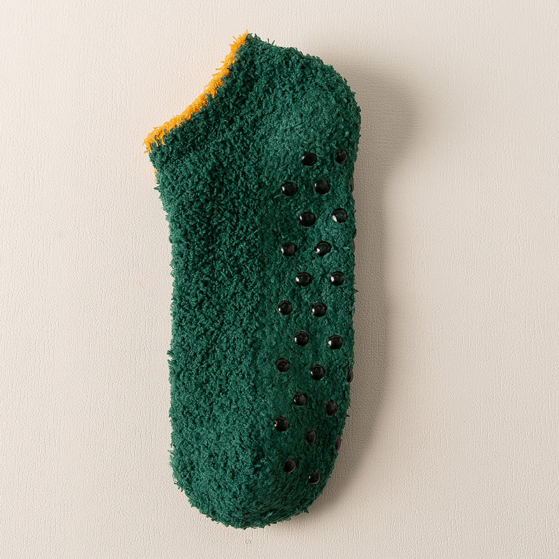 Women's Slouch Socks Women Thickened Coral Fleece Warm Indoor Floor Silicone Non-slip Invisible Cotton Boat Socks Hipster: army green