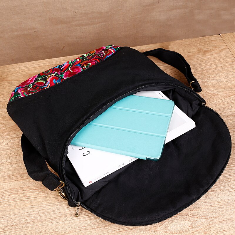Märke broderade kvinnor väskor svart canvas axelväskor etniska budväskor boho väskor