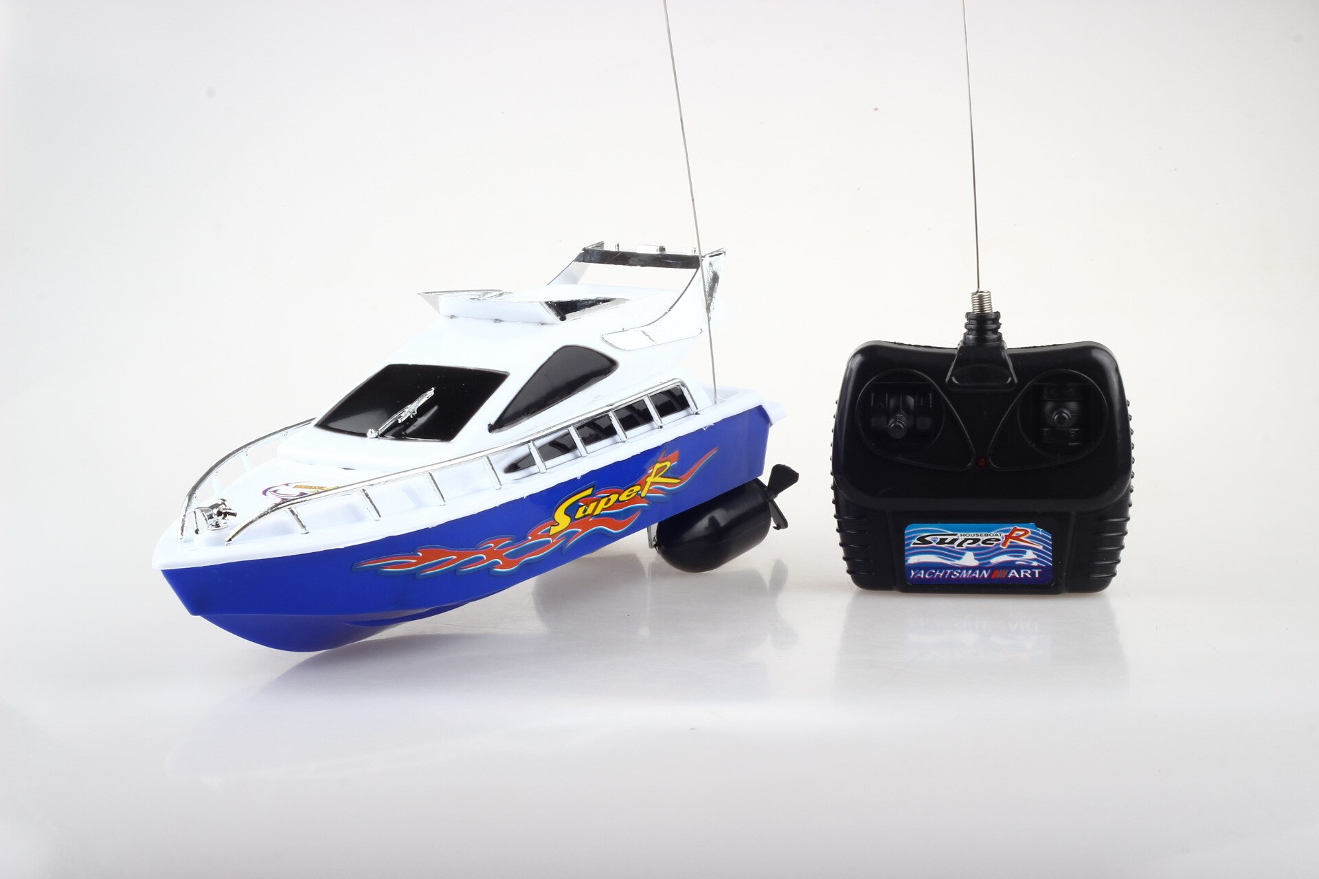 2.4G 4 Ch Rc Boot 5 Km/h Plastic Materiaal Elektrische Mini Afstandsbediening Speedboot Kinderen Model c101a