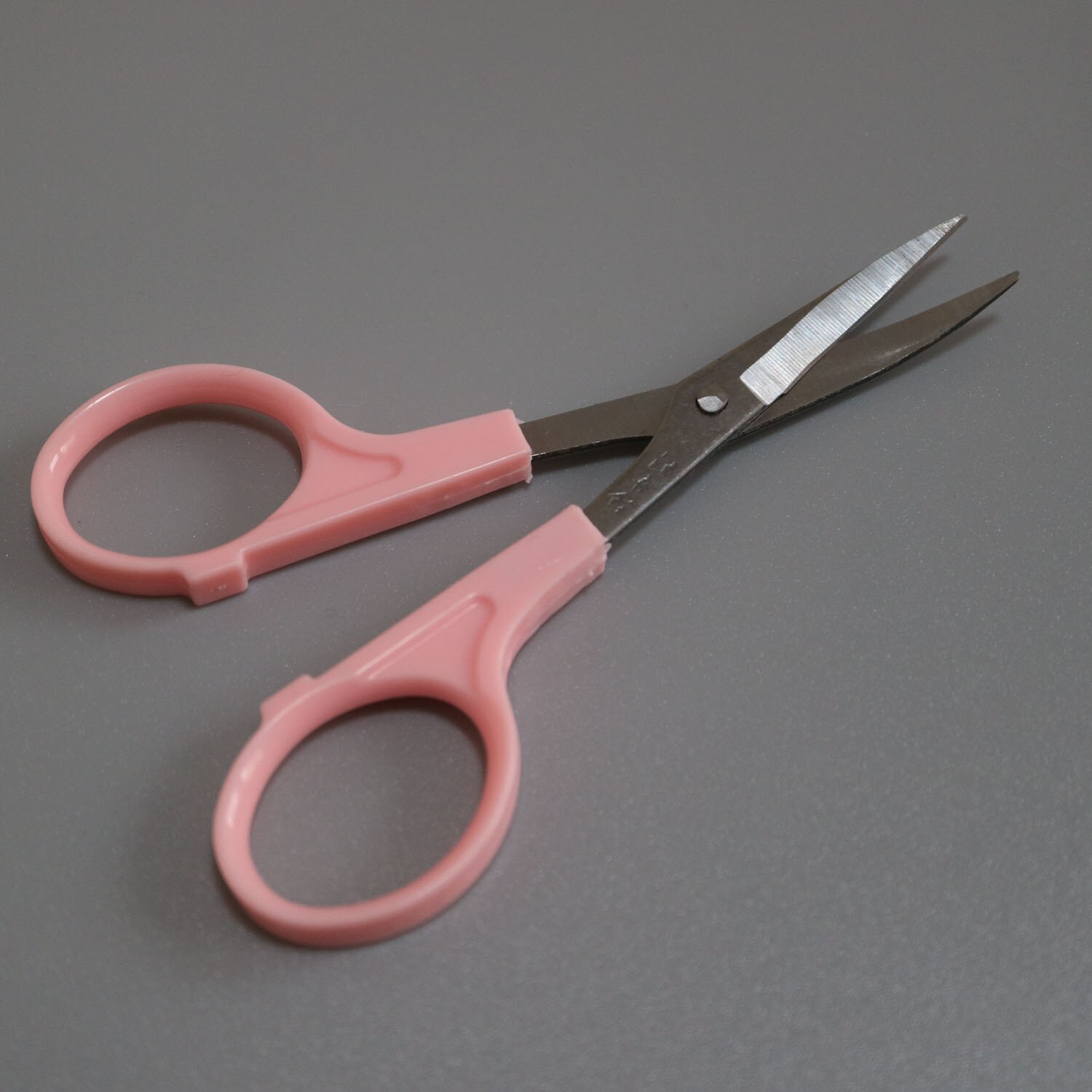 1pc 4.5" Alice head scissors Bend over embroidery scissors tijeras de pajaro for cross-stitch yarn craft Tailor shear scissors