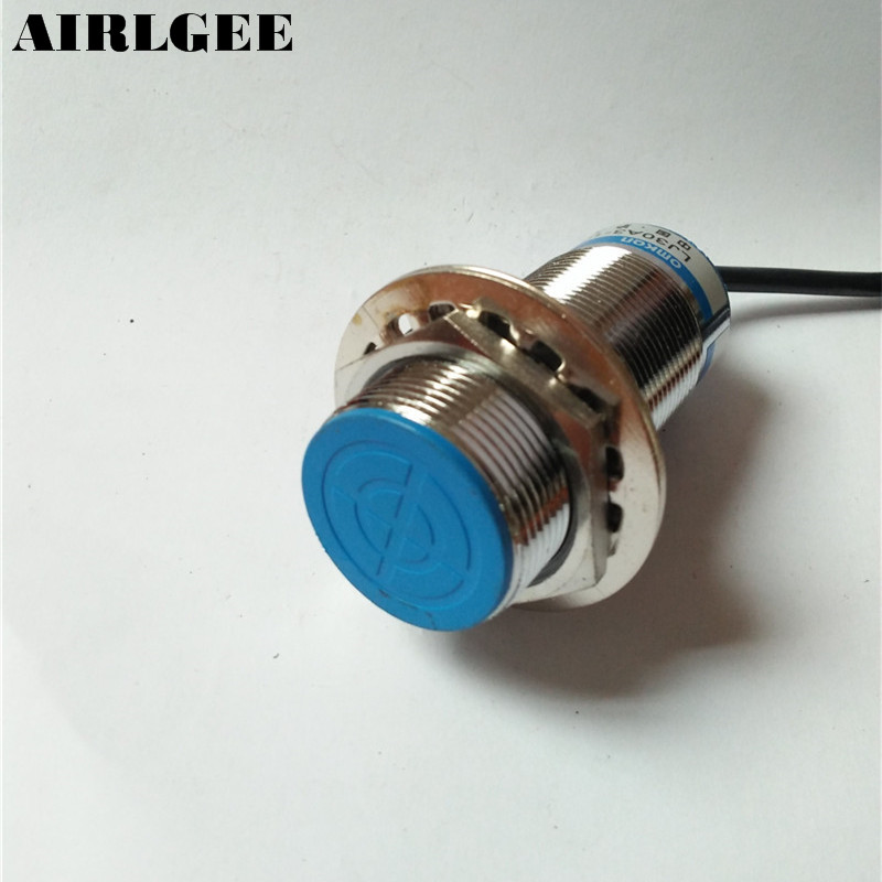 30mm Diameter 10mm Detecting Distance PNP NC Inductive Proximity Sensor Switch LJ30A3-10-Z/AY DC 6V-36V