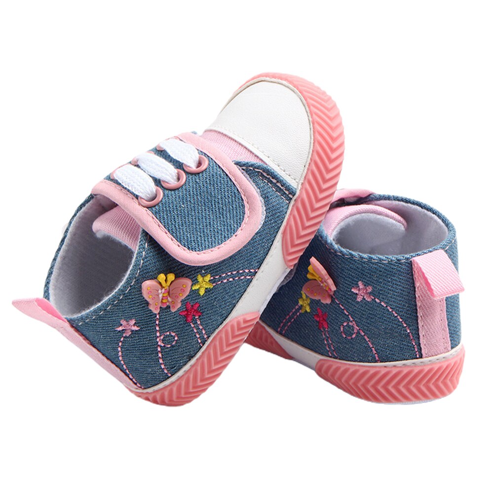 Zapatillas deportivas infantiles para bebés, bonitos zapatos de Primeros pasos antideslizantes con bordado Floral de mariposa para niñas pequeñas