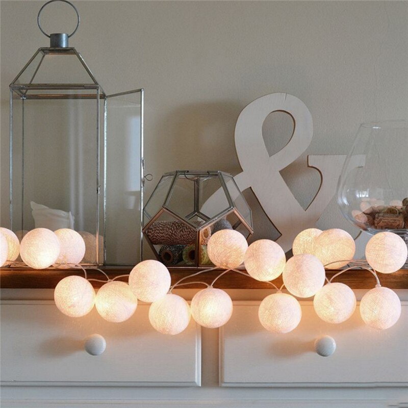 Wrumava 3 m 20 Globe Lichtslingers Batterij LED Guirlande Verlichting Warm Wit Thai LED Katoenen Bal Licht Chain Party Kerst lichten