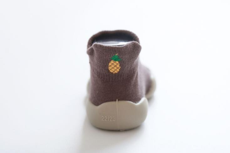 Bébé bambin chaussures bébé chaussures antidérapant chaussures chaussette plancher chaussures pied chaussettes fruit 5 couleurs 5 taille tz04: pineapple / 20-21 inner 12.5cm